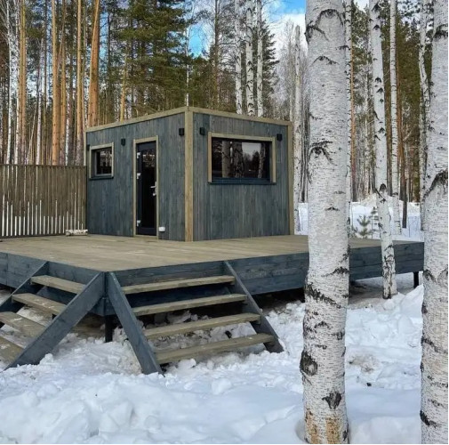 Каркасная баня 3x2,5 метра с террасой и двумя окнами